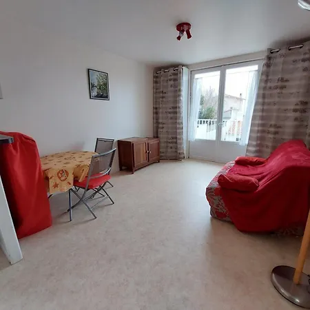 Maison Authentique 6 Pers, Du Pigeonnier, - Fr-1-550-87 Holiday home Royan